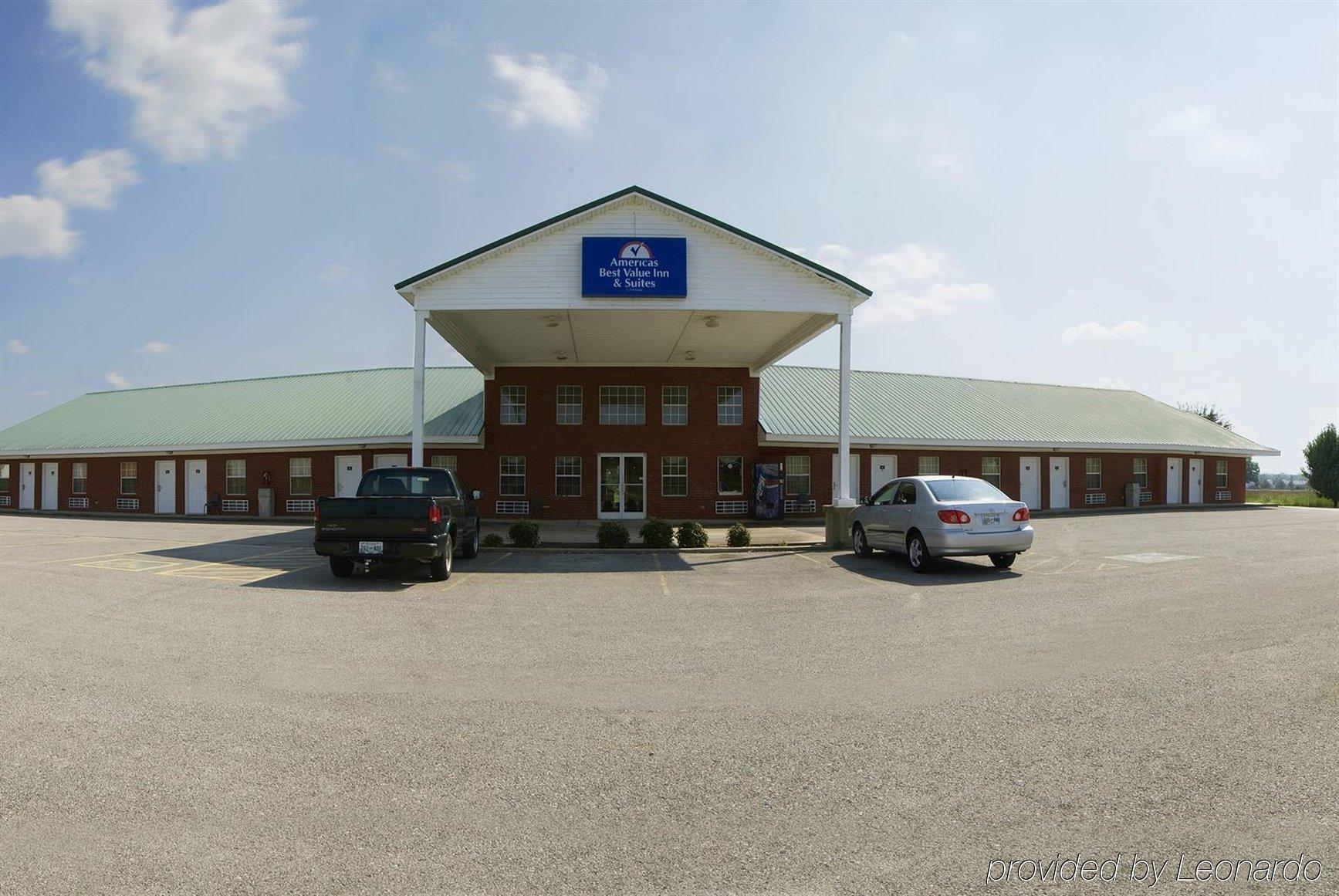 Americas Best Value Inn & Suites Mt. Pleasant Mount Pleasant Bagian luar foto